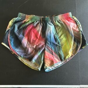 Nike Women’s modern tempo shorts 3”